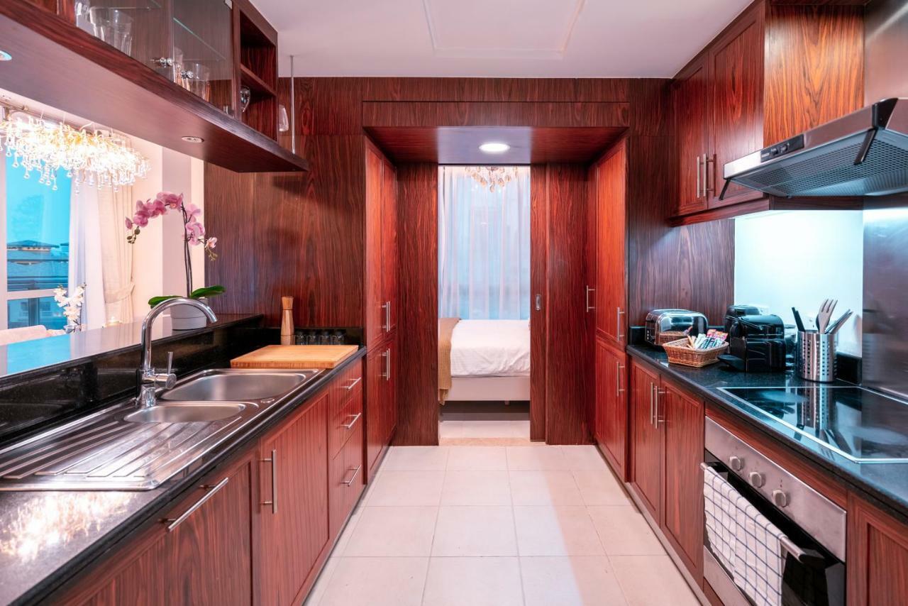 Elite Royal Apartment - Full Burj Khalifa & Fountain View - 2 Bedrooms And 1 Open Bedroom Without Partition Дубай Екстериор снимка